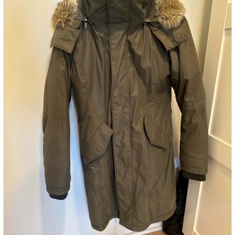 Aritzia Babaton Oskar Parka - Olive Green - Size XS - Picture 3 of 3